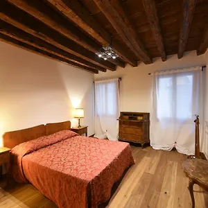 mercerie-apartment.hotelslidodijesolo.com/